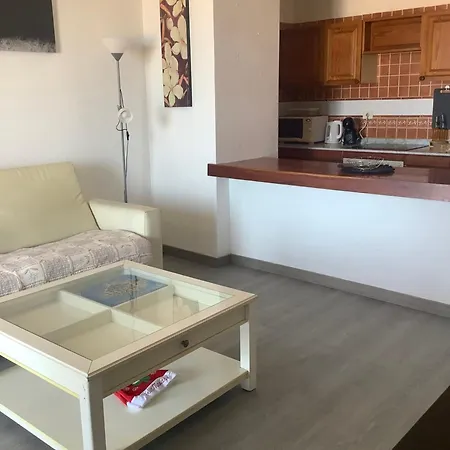 Overlooking Gigantes 산티아고 델 테데